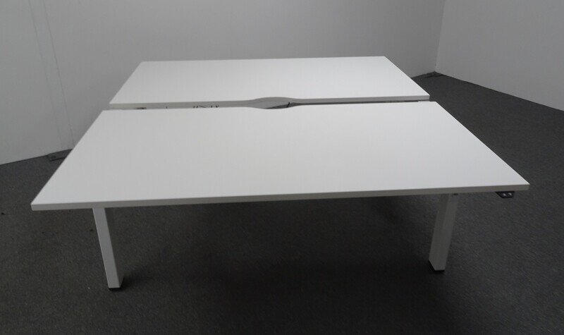 Back To Back Electric Sit Stand Desks - White
