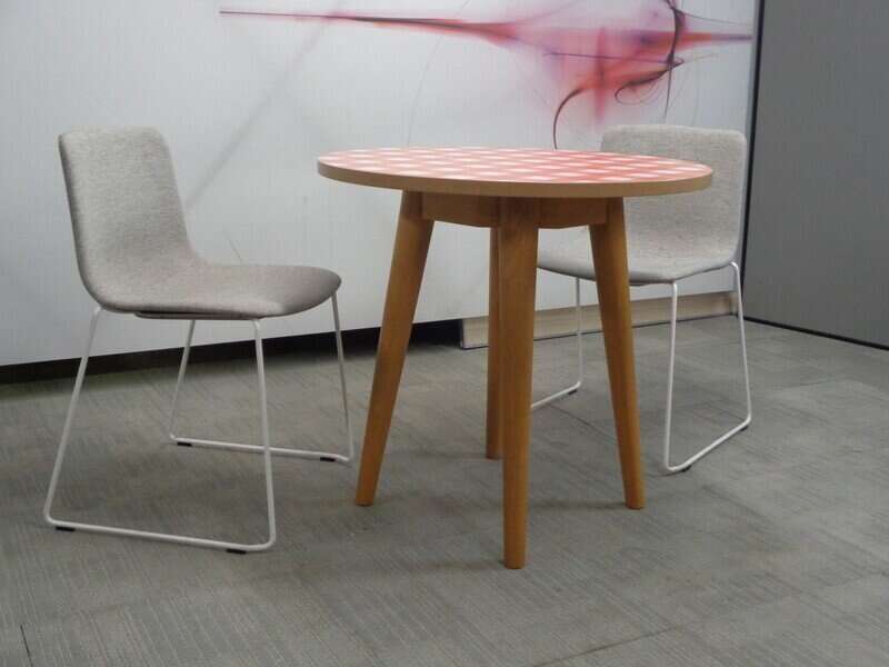 Gingham And Oak Circular Table - Image 2