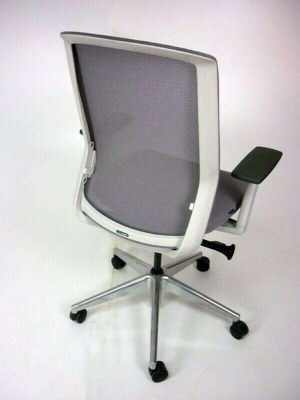 Bestuhl J1 Task Chair - Light Grey