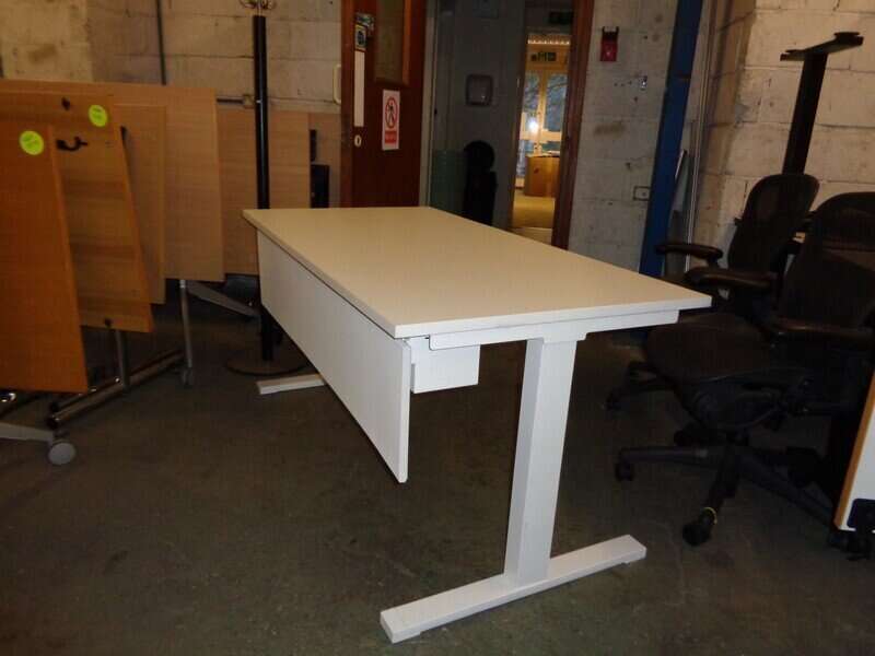 Freestanding Desk - White