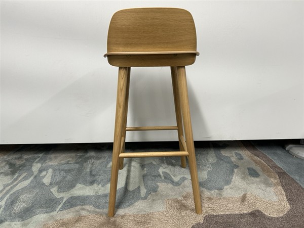 Muuto Nerd Bar Stool - Natural Oak - Image 2
