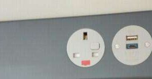 Senator Silta Poseur Table With USB - Oak