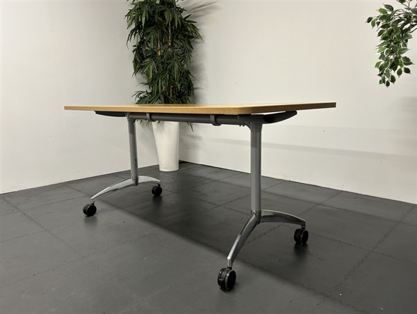 Senator S21:Flight Oak Flip Top Tables