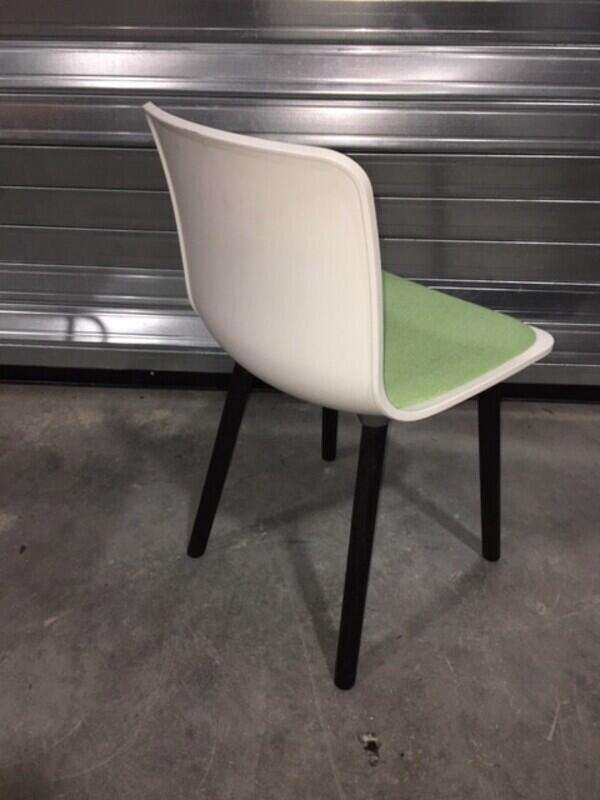 Vitra Hal Wood - White & Green