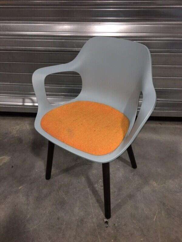 Vitra Hal Wood - White & Green - Image 4