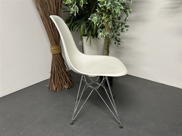 Vitra Style DSR Chairs - White