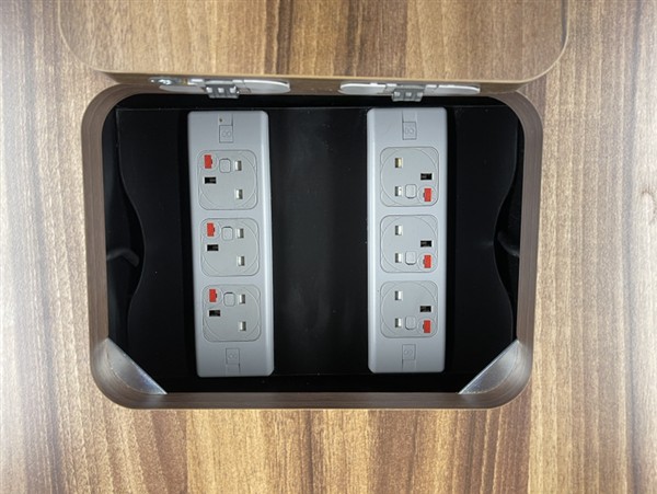 Walnut Boardroom Table - Image 3