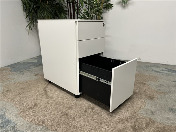 Slimline Metal Pedestals - White