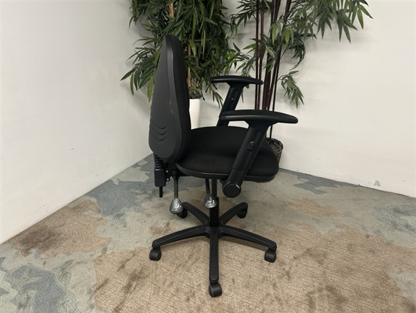 Operator Chairs - Black
