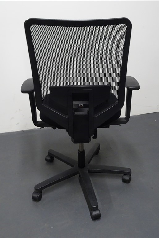 Kuehne & Nagel Operator Chairs - Image 2