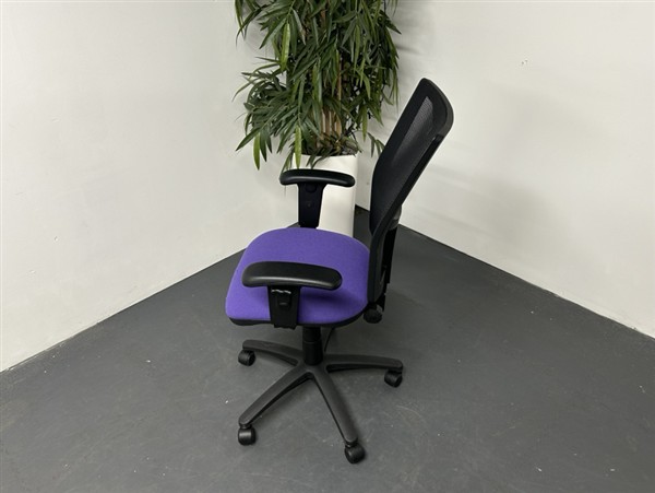 Mesh Back Operator Chairs